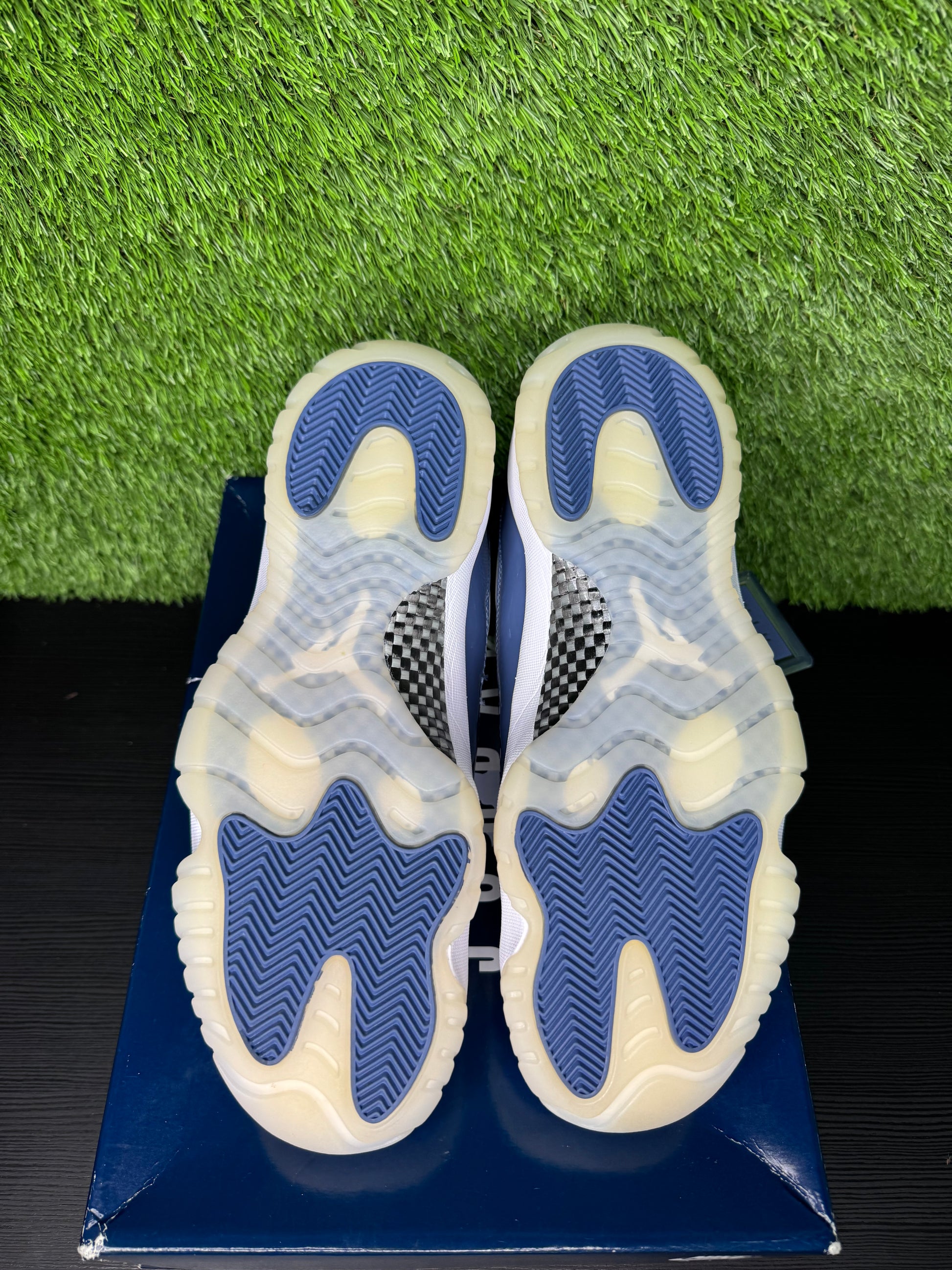 Jordan retro 11 low diffused blie