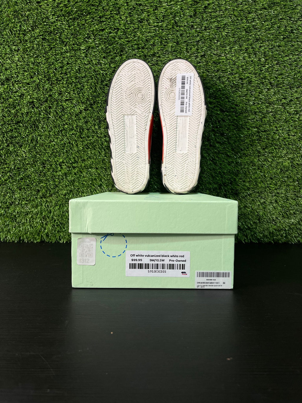 Off white vulcanized black white red