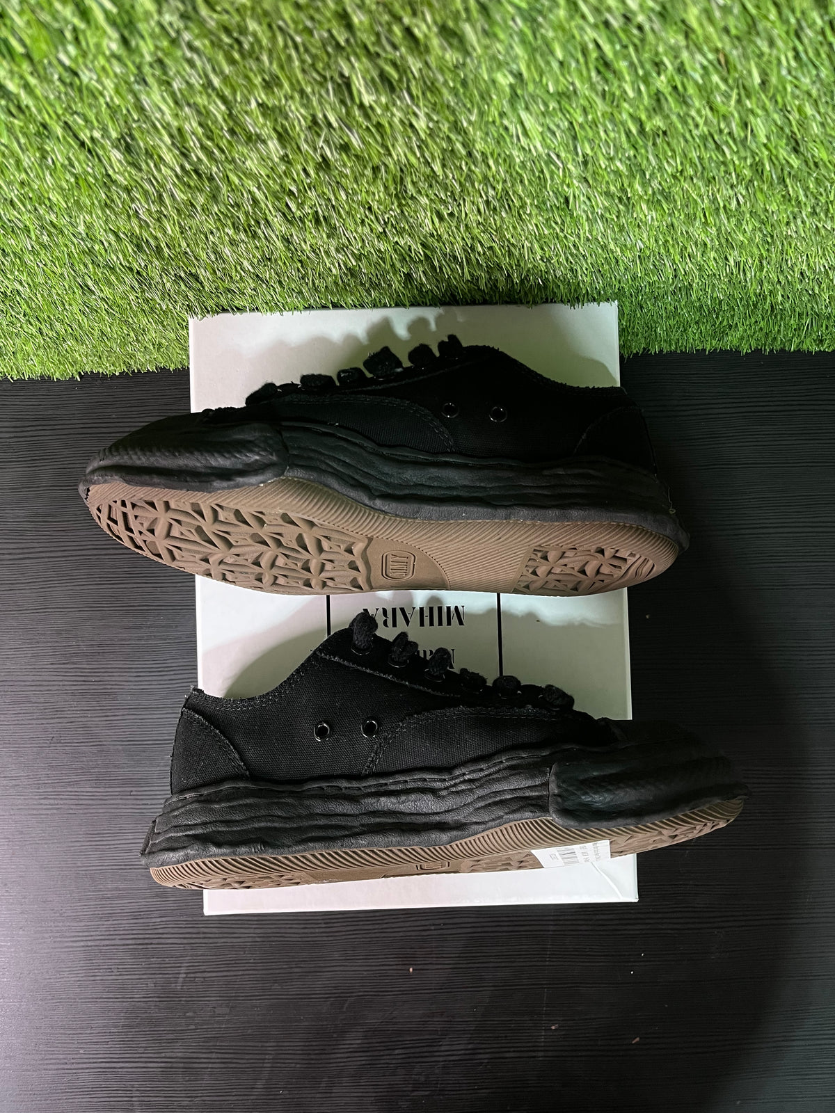 Maison Mihara Yasuhiro Wayne OG Sole Canvas Low Black