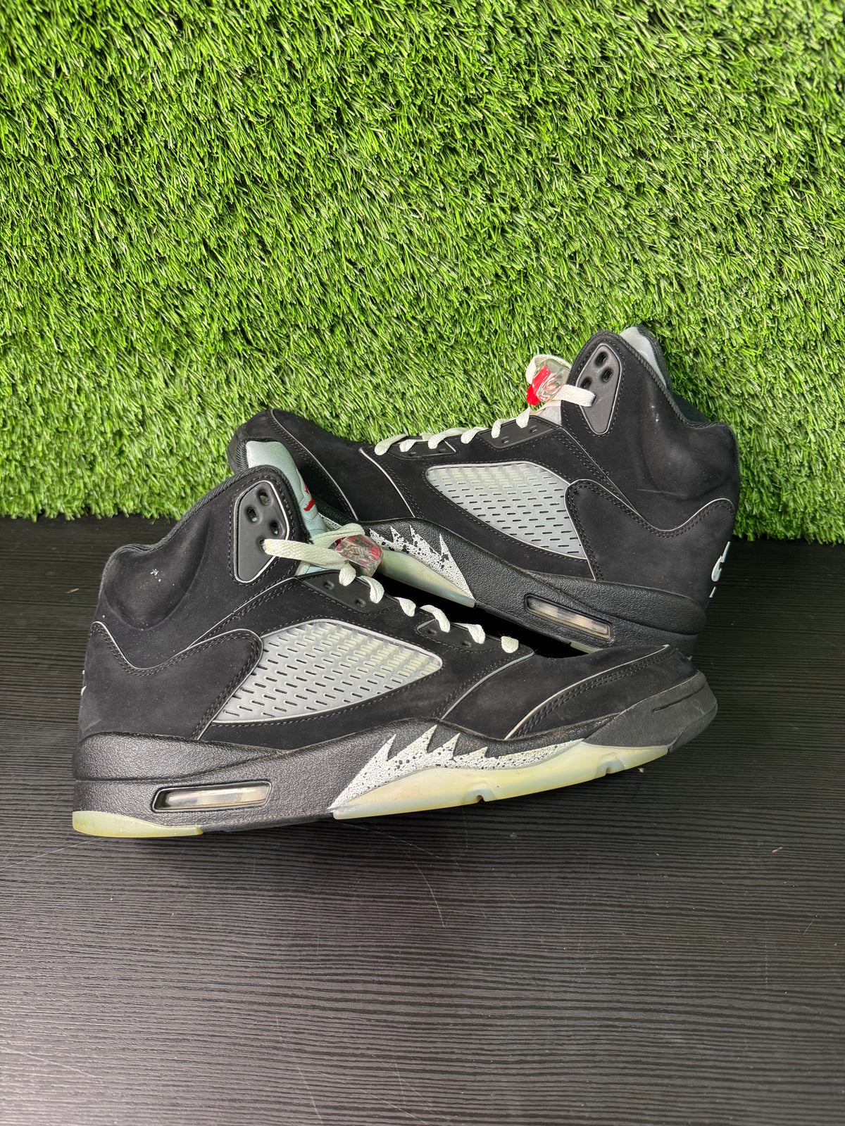 Jordan 5 Retro OG Black Metallic Reimagined