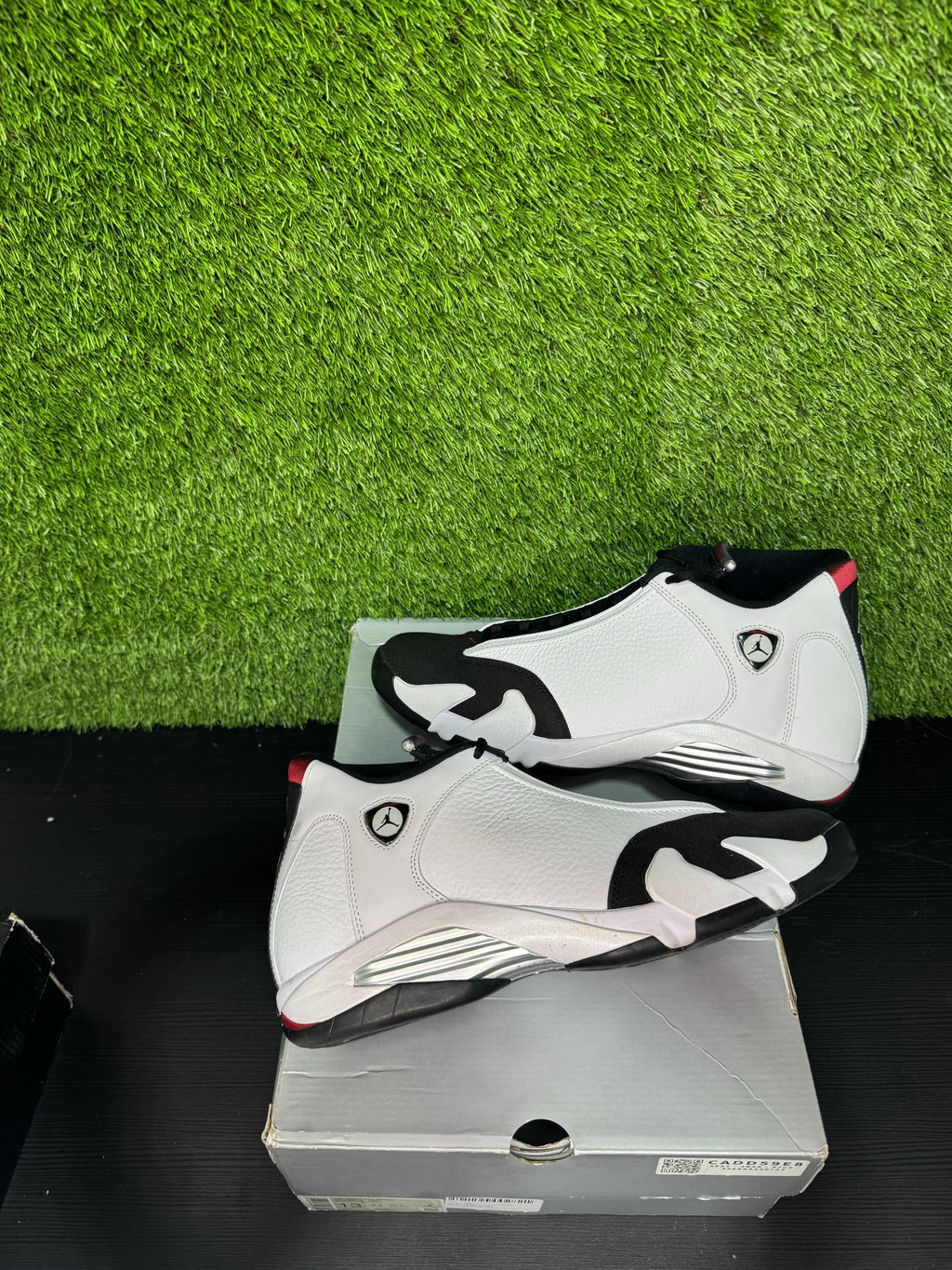 Jordan 14 Retro Black Toe (2024)