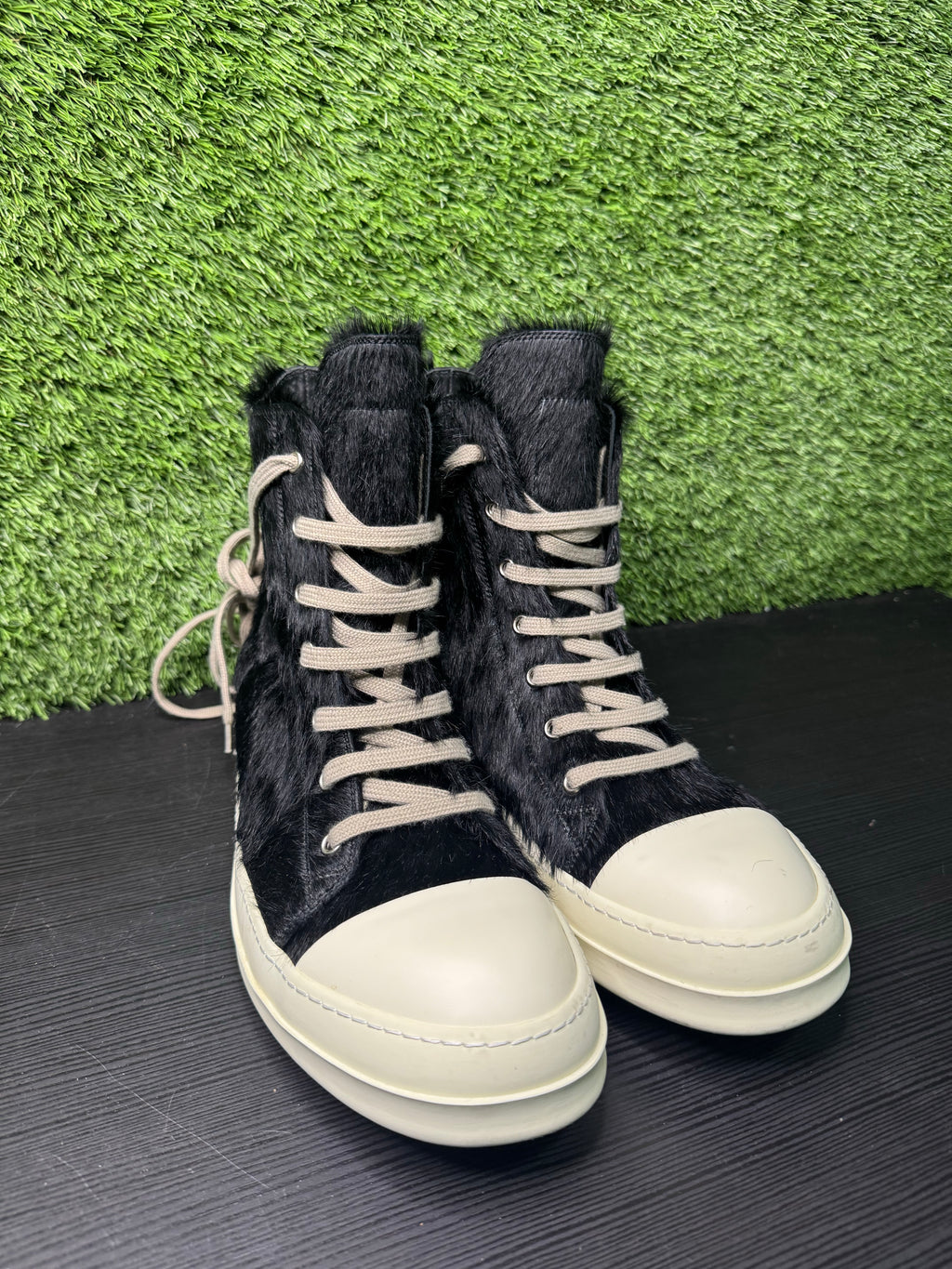 Rick Owens Strobe High Pony Hair Black