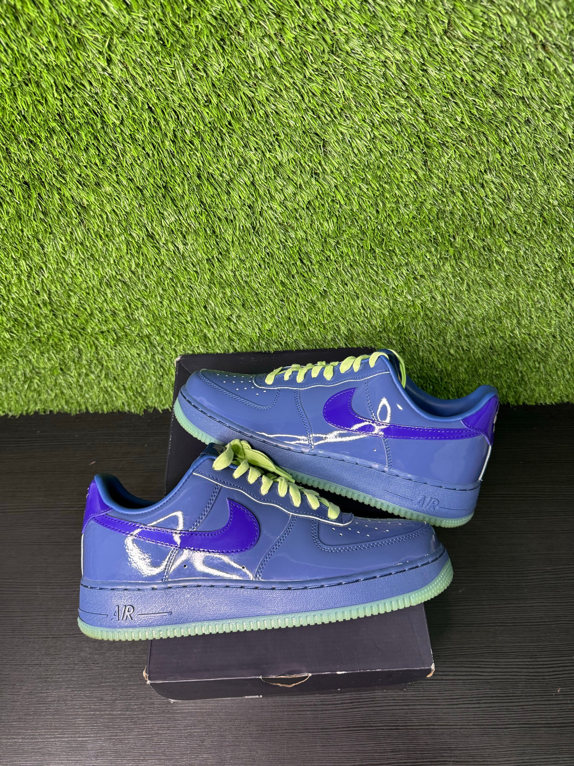 Nike Air Force 1 Low Patent Leather Mystic Navy Grape Ice