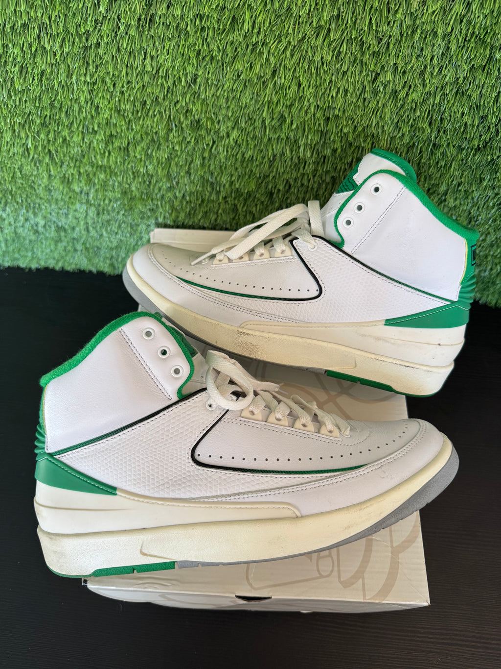 Jordan 2 Retro Lucky Green