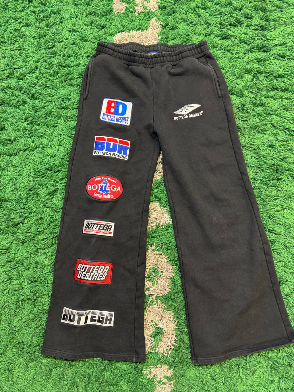 Bottega desires patch sweatpants (black)