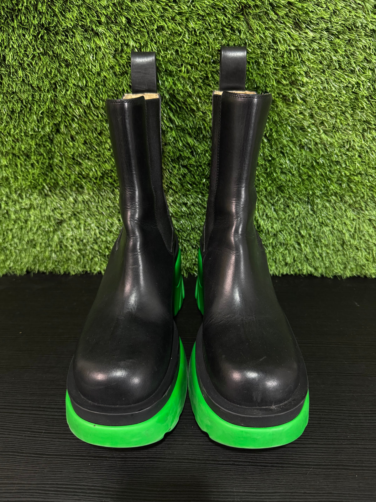 Bottega Veneta Chelsea Boot Black/Green