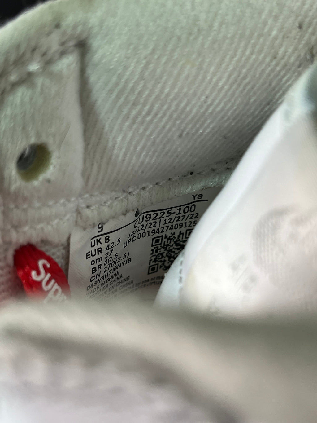White supreme af1