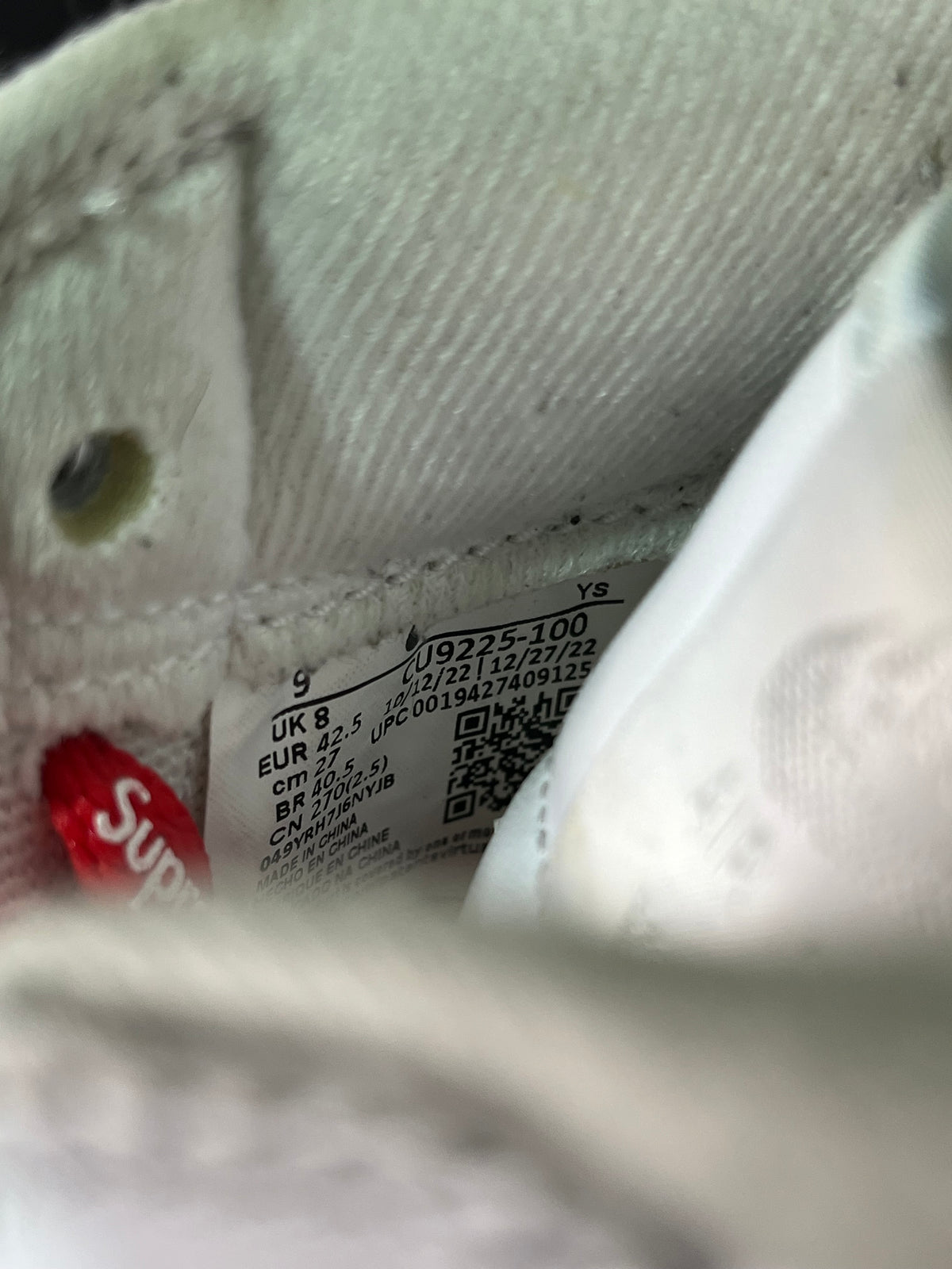 White supreme af1