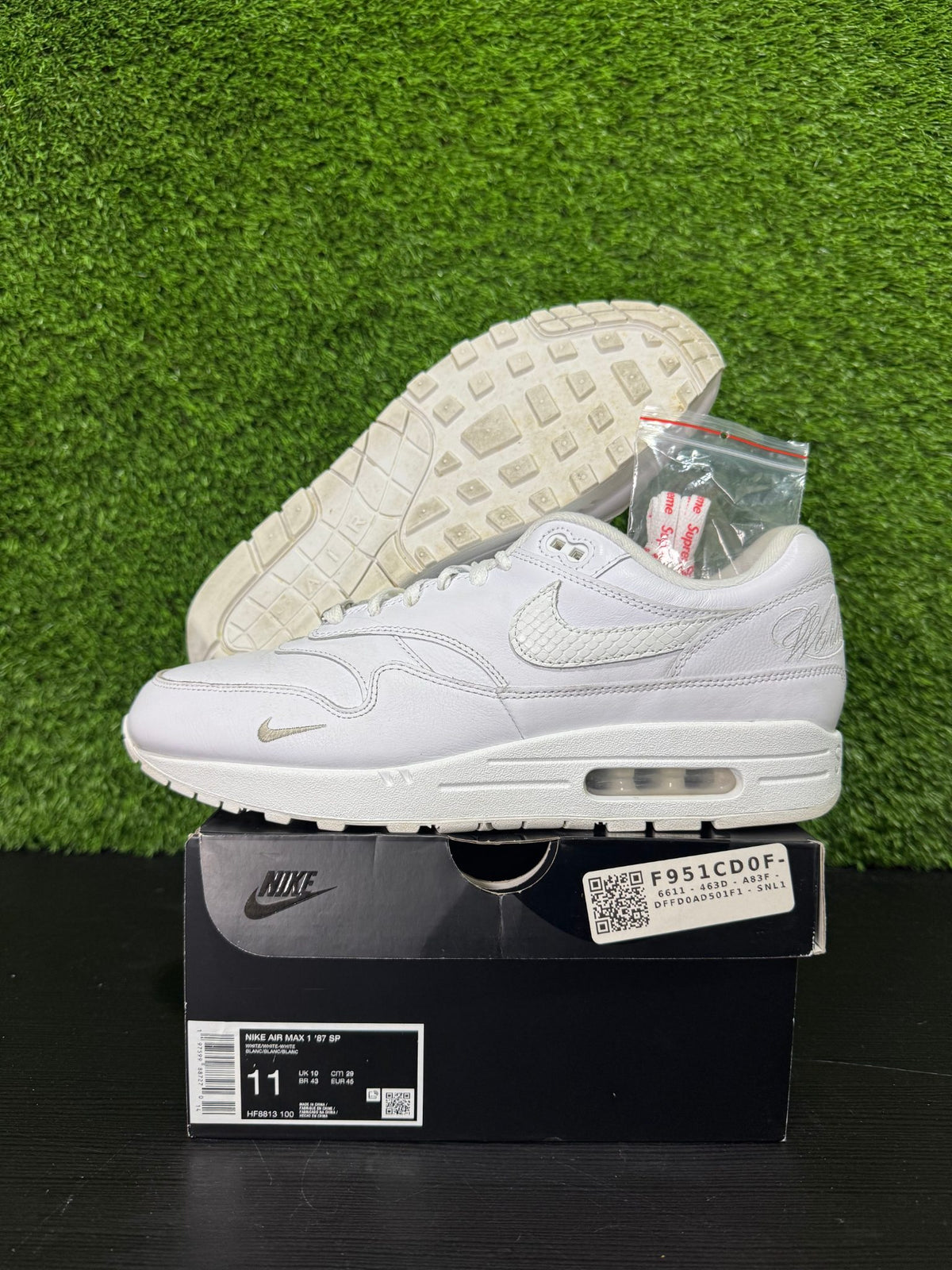 Nike Air Max 1 '87 SP Supreme Triple White