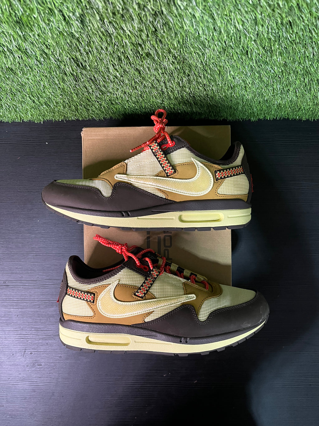 Nike Air Max 1 Travis Scott Cactus Jack Baroque Brown