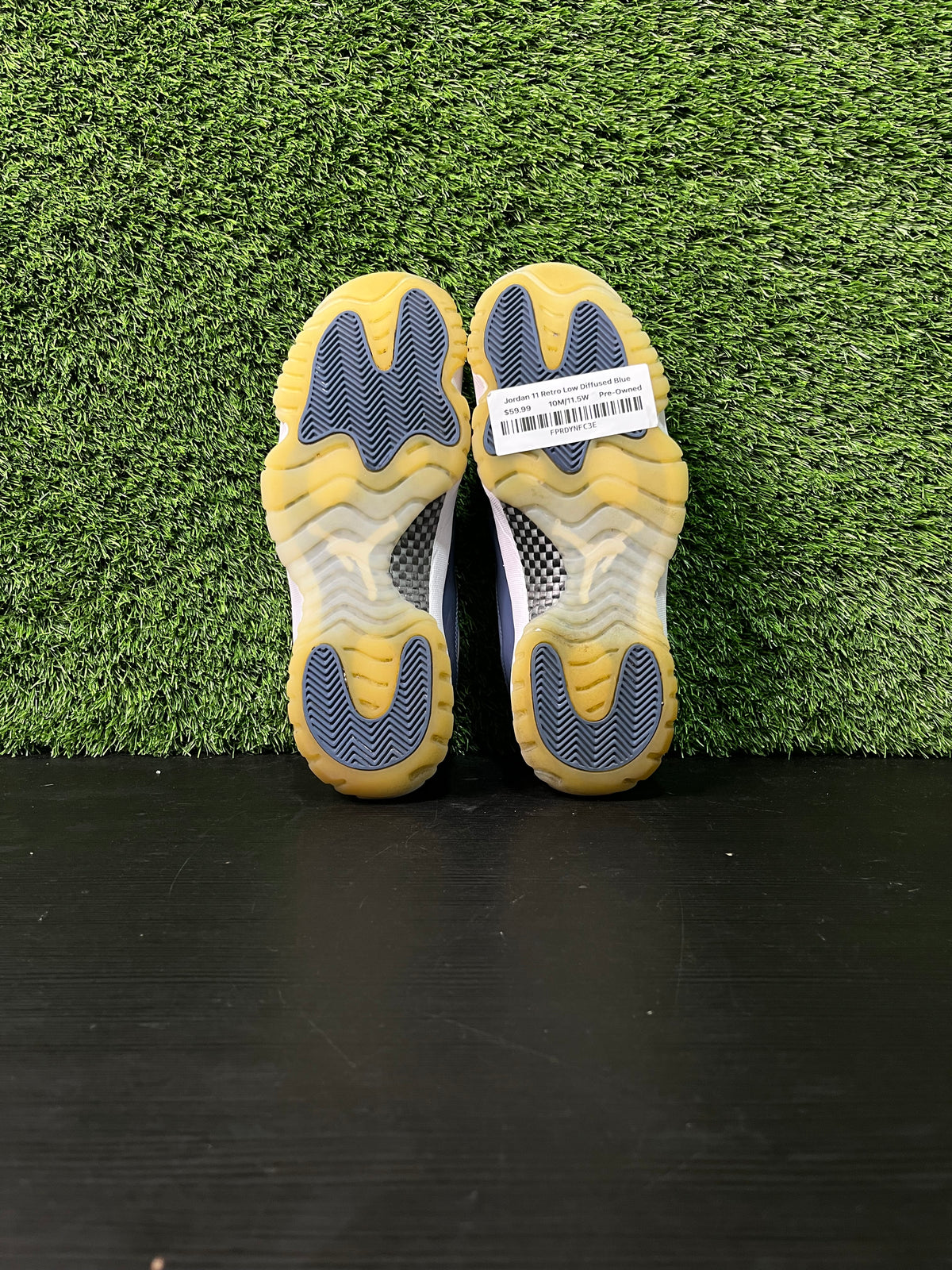Jordan 11 Retro Low Diffused Blue