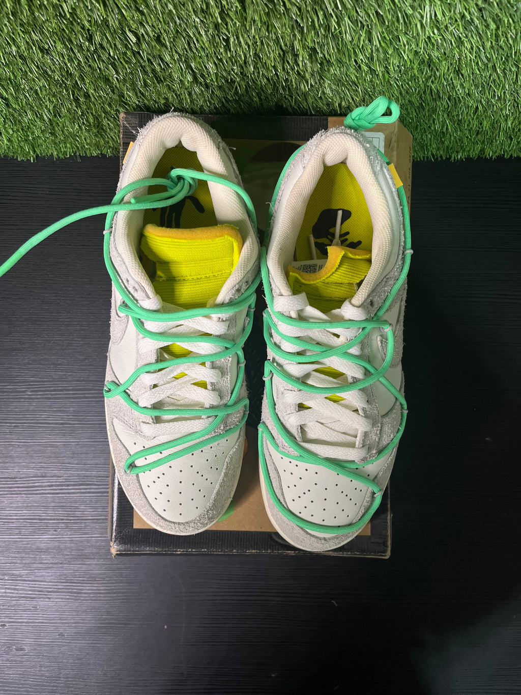 Off-White lot 14