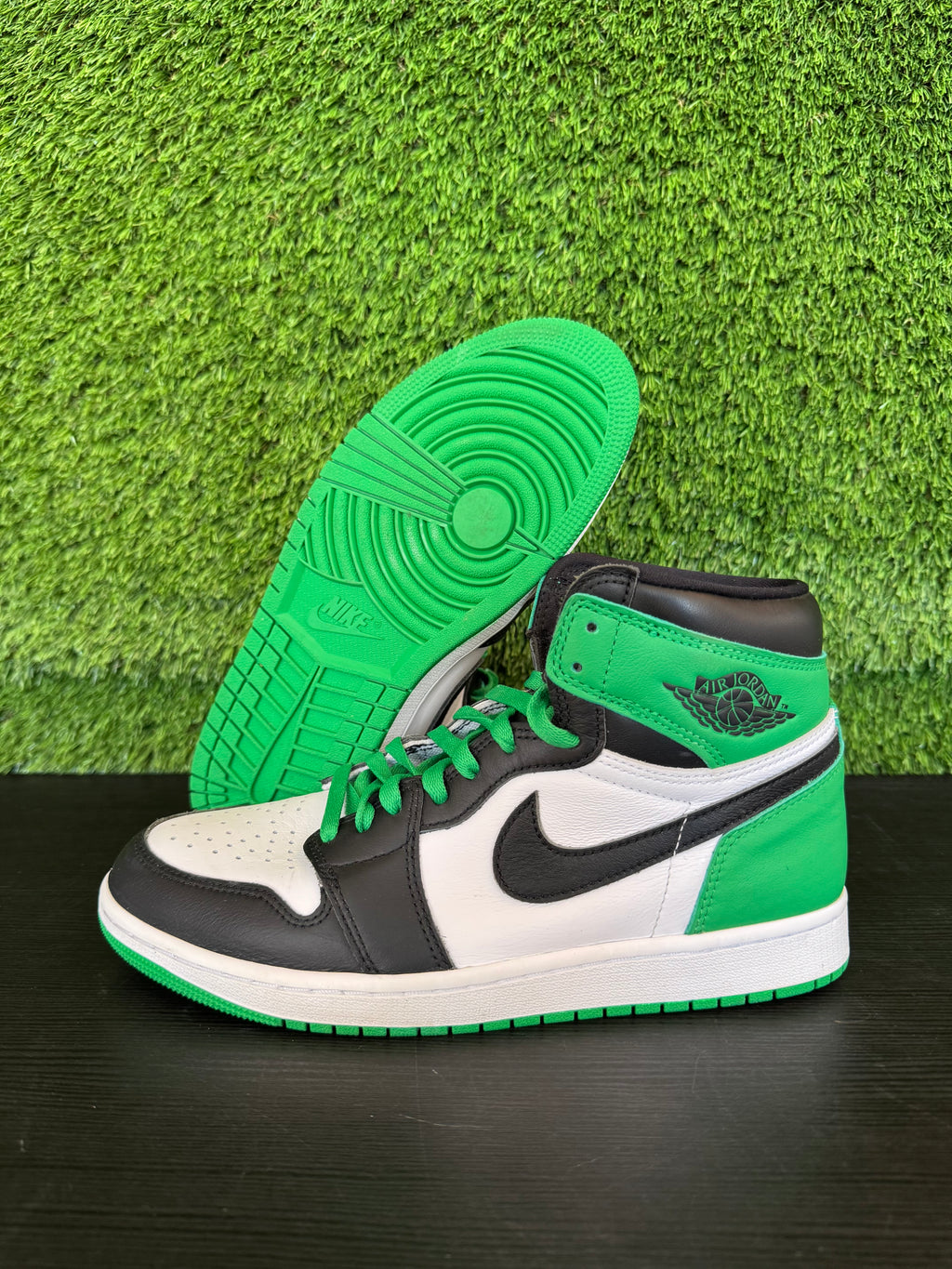 Jordan 1 Retro High OG Lucky Green