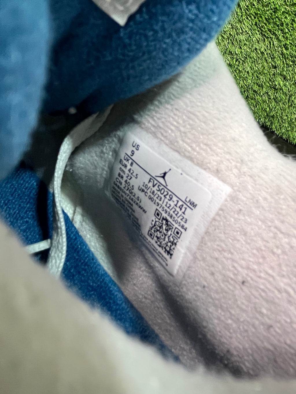 Jordan 4 Retro Military Blue (2024)