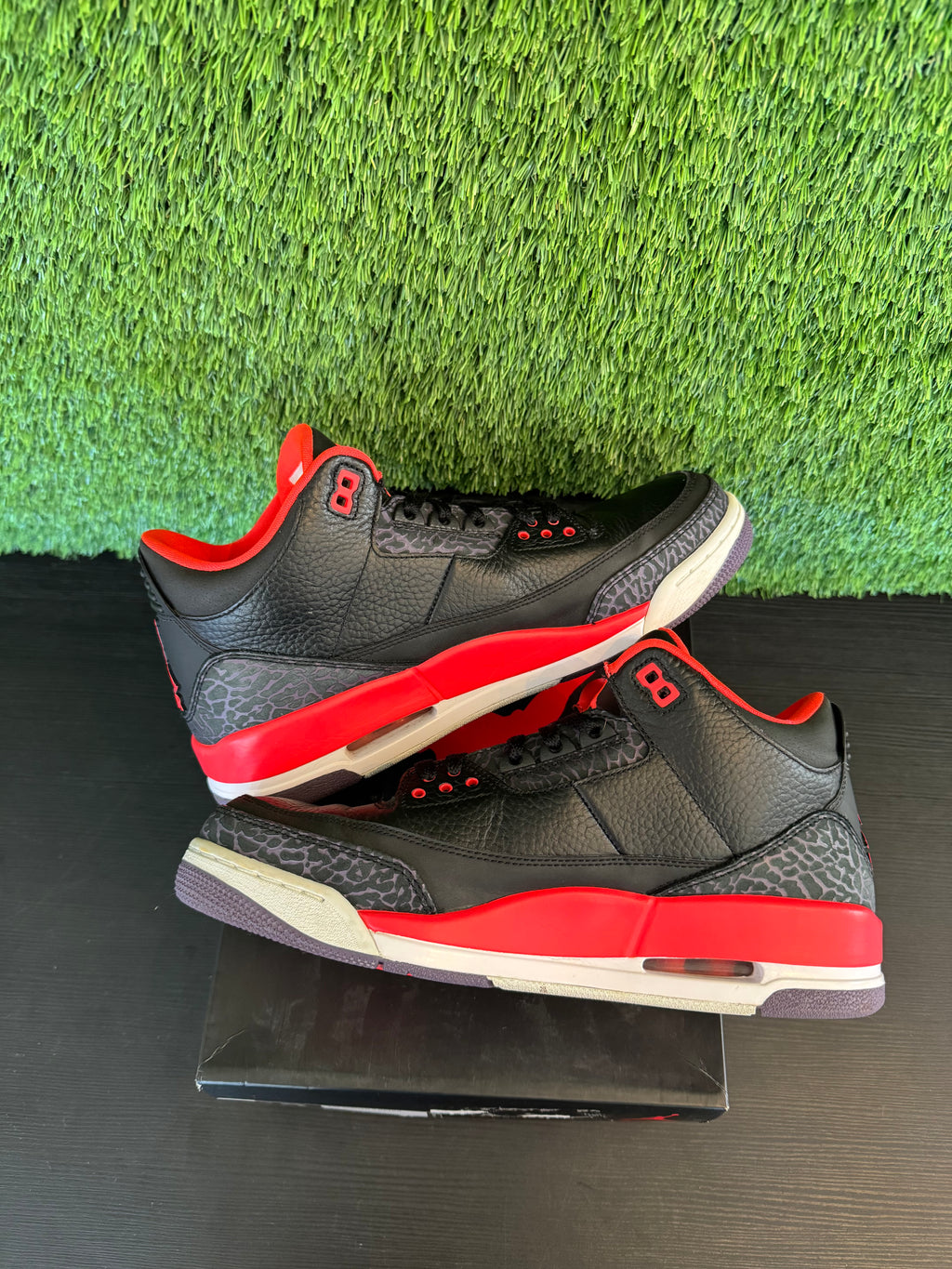Jordan 3 Retro Crimson