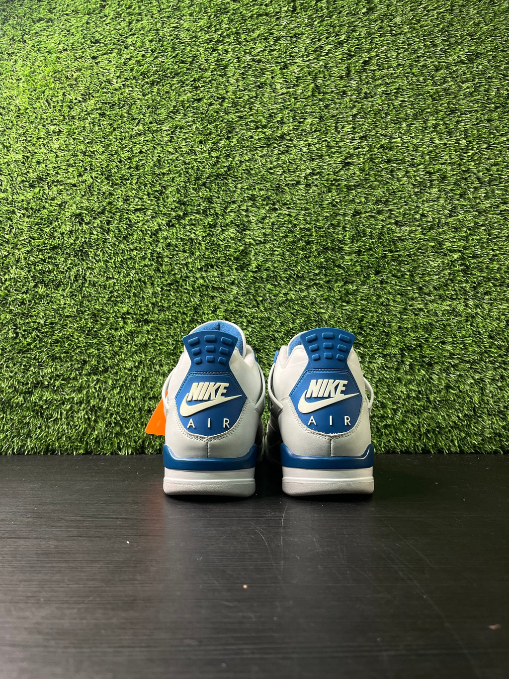 Jordan 4 Retro Military Blue (2024)