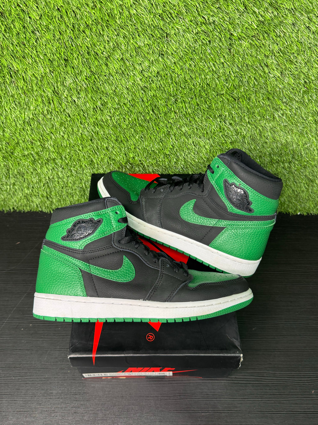 Jordan 1 Retro High Pine Green Black