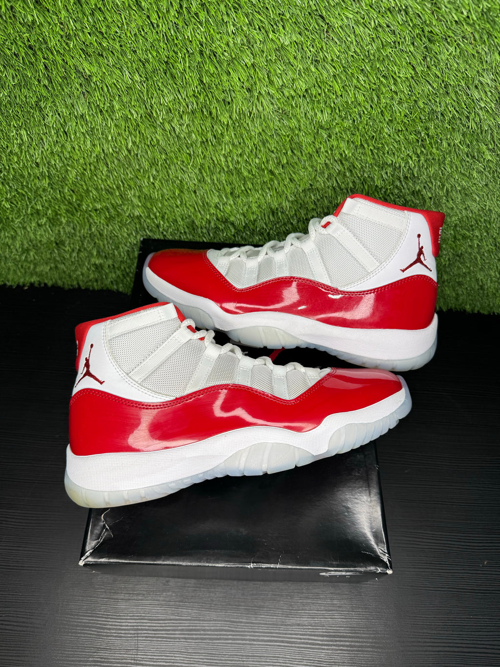 Jordan 11 Retro Cherry (2022)