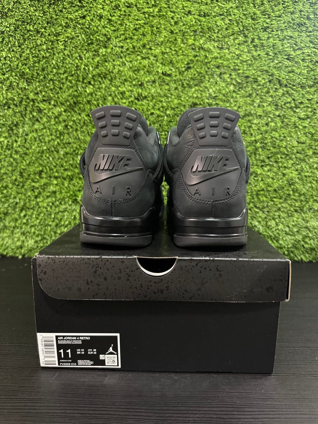 Jordan 4 Retro Black Cat (2025)