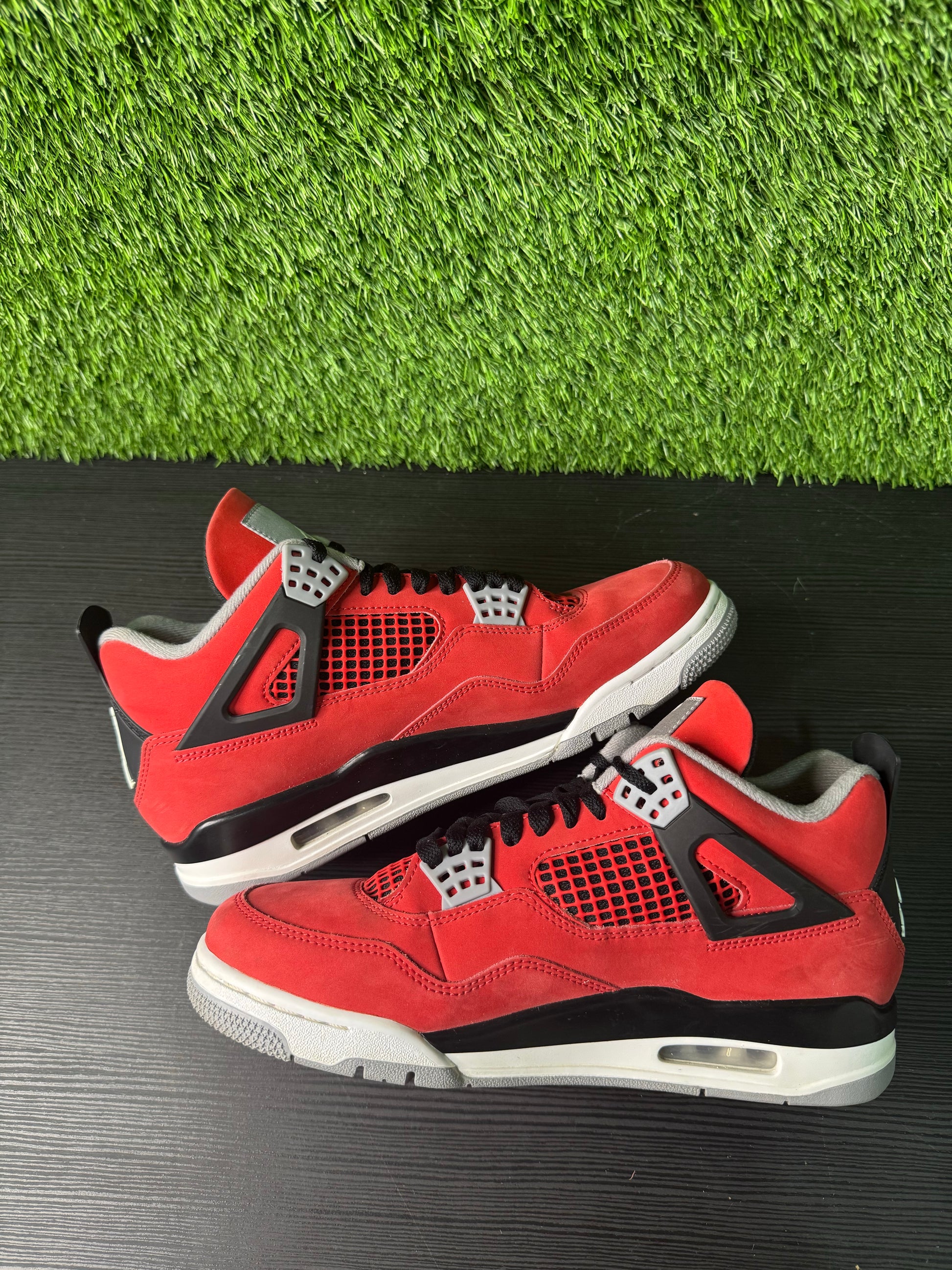 Jordan 4 Retro Toro Bravo (2026)