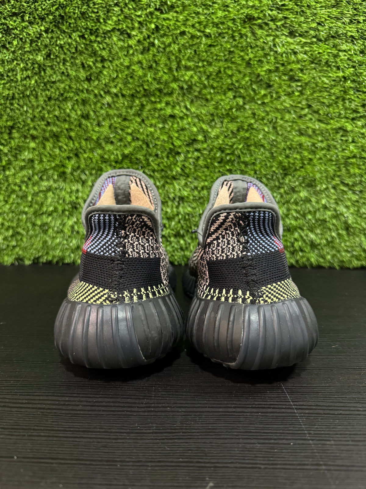 Yeezy 350 V2 Yecheil