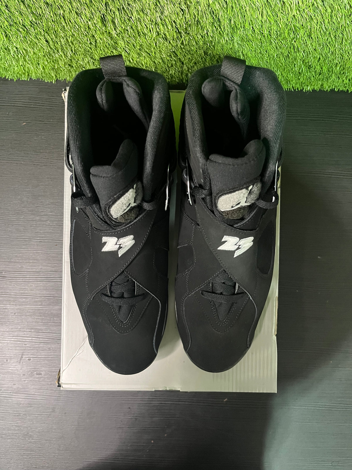 Jordan 8 Retro Chrome (2026)