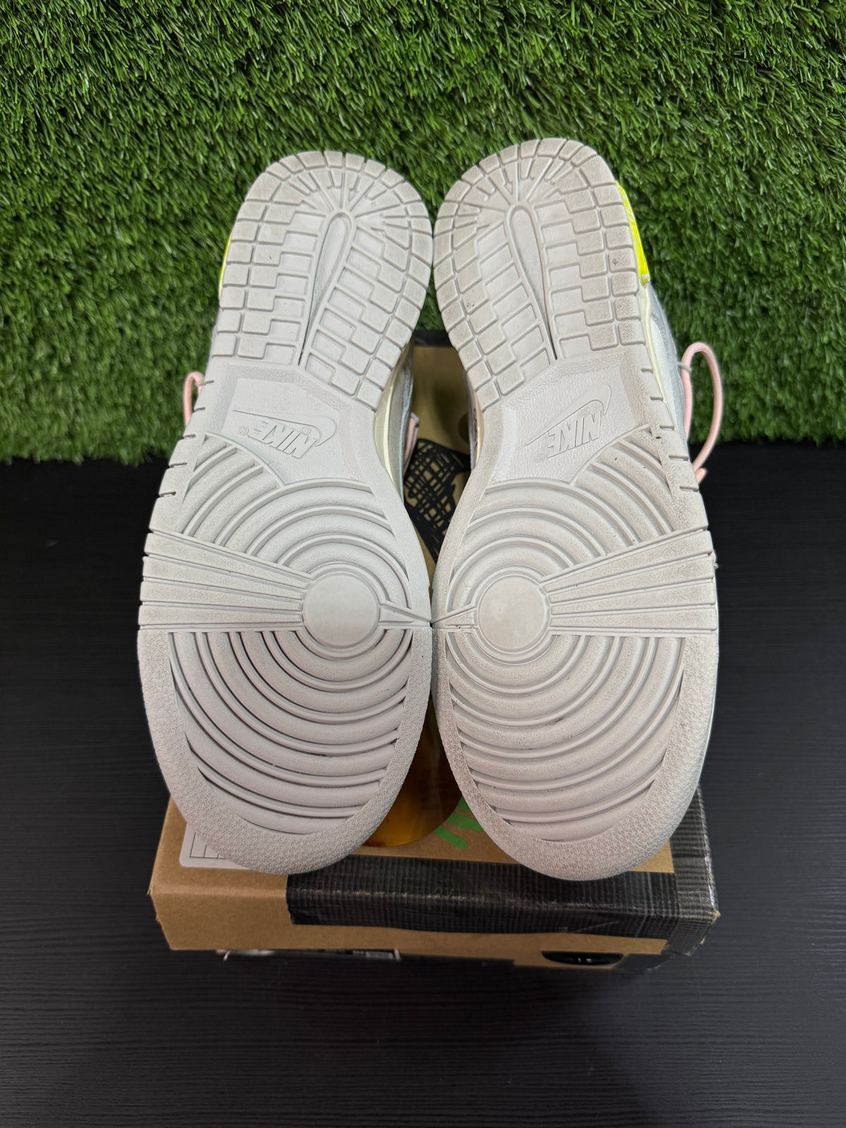 Nike Dunk Low Off-White Lot 24