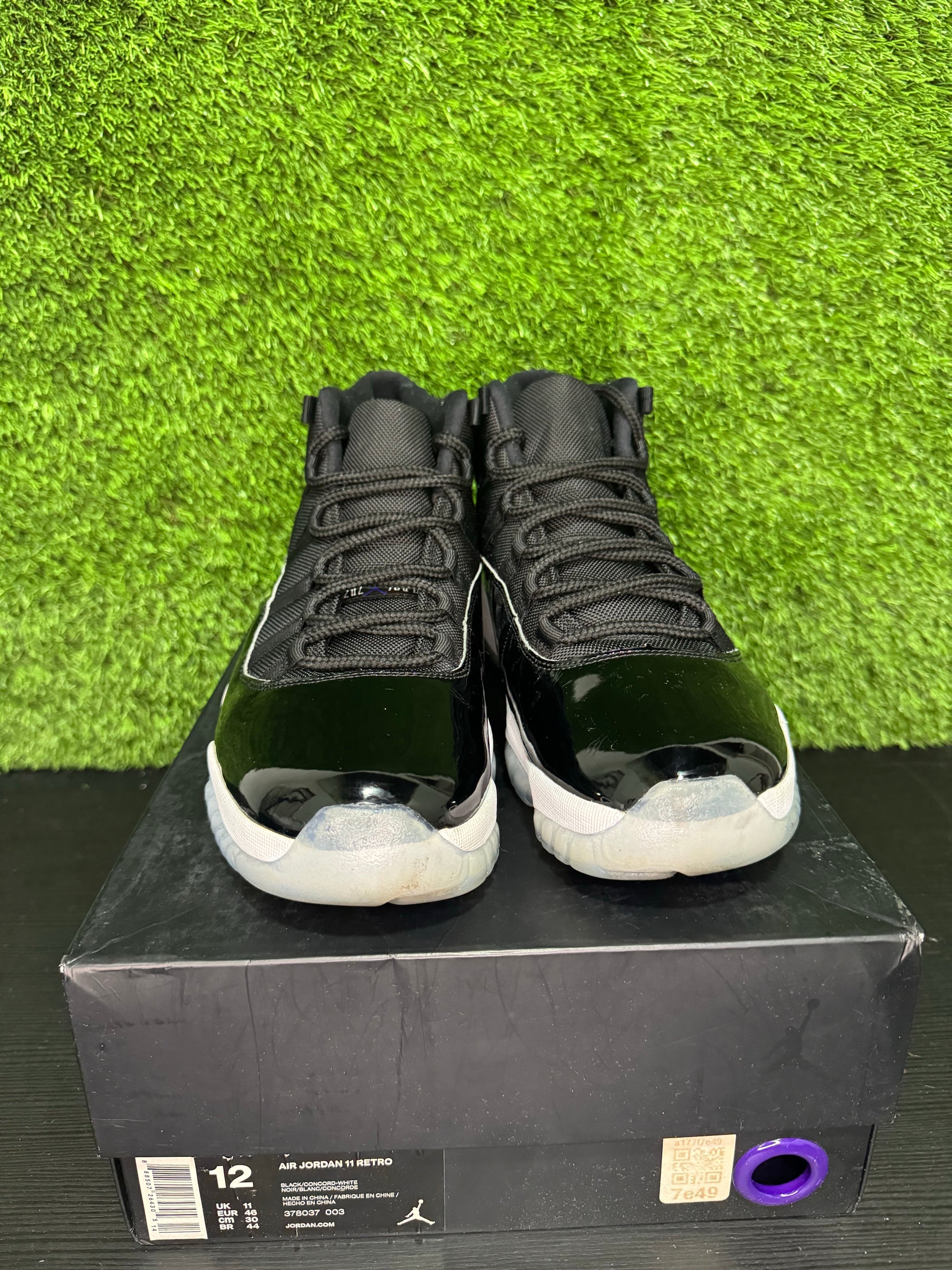 Jordan 11 Retro Space Jam (2016)