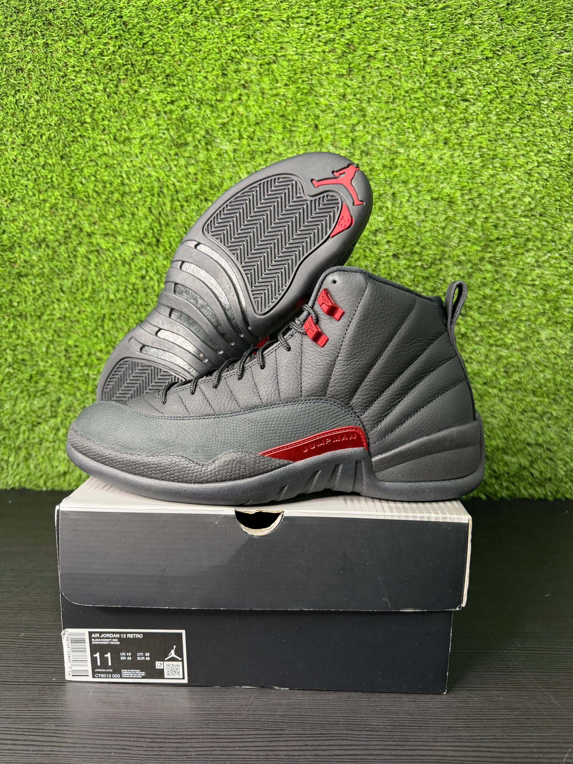 Jordan 12 Retro Bloodline