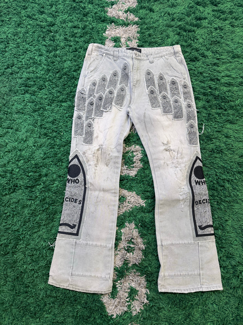 Who decides war bravado patched arch embroidered