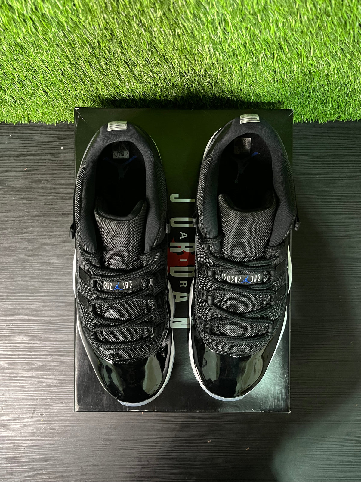 Jordan 11 Retro Low Space Jam