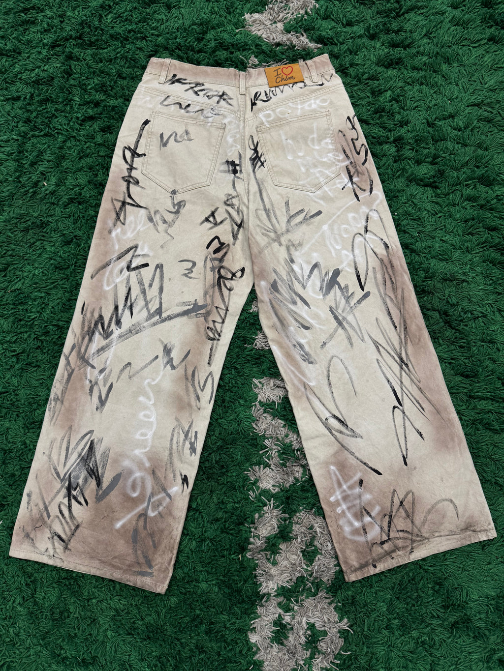 HMDD Graffiti Print Denim Pants Beige