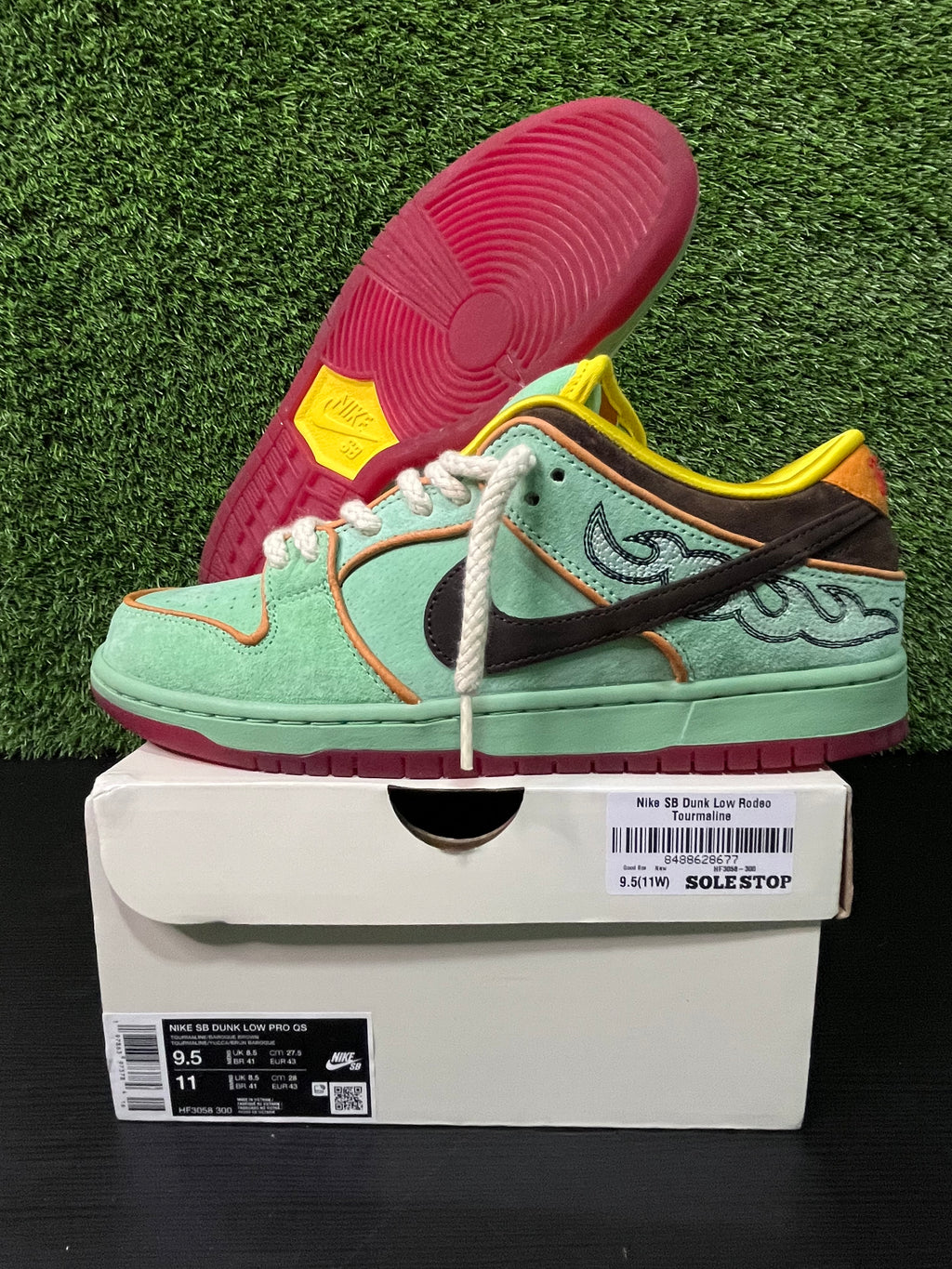Nike SB Dunk Low Rodeo Tourmaline