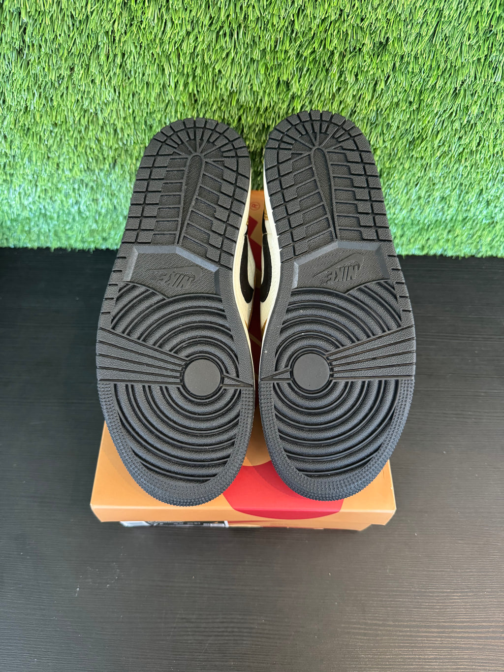 Jordan 1 Low OG Rookie of the Year