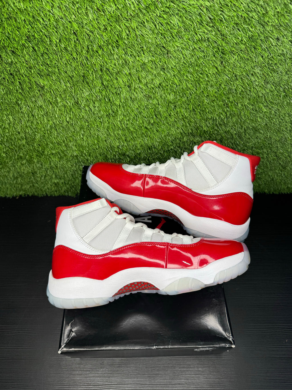 Jordan 11 Retro Cherry (2022)