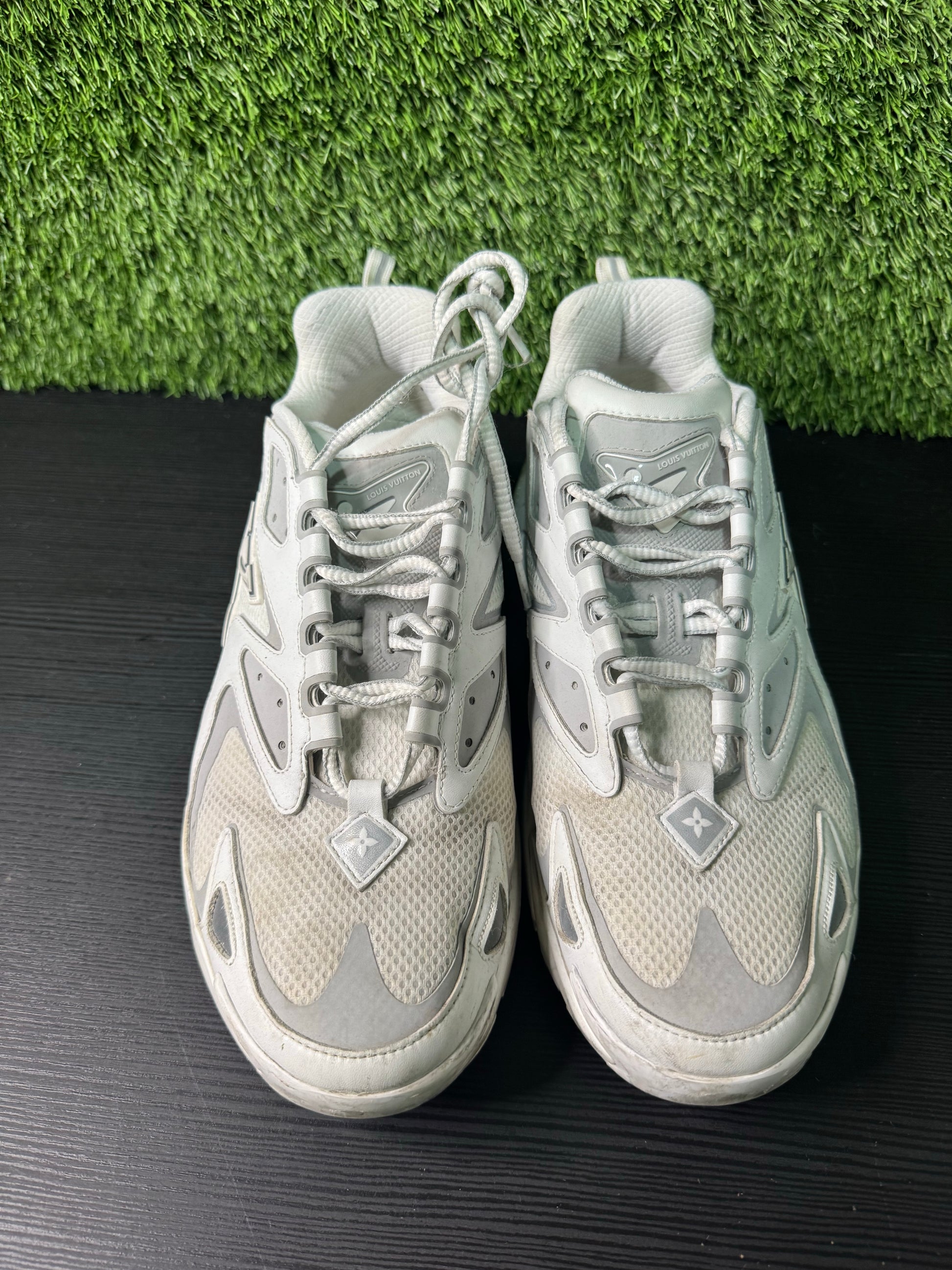 Louis Vuitton white/grey trainer